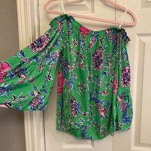 NWT Nevie top size large *price firm*